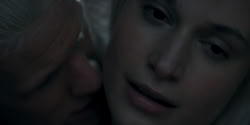 extant_HouseOfTheDragon_2x05_Regent_2081