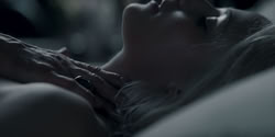 extant_HouseOfTheDragon_2x05_Regent_2133
