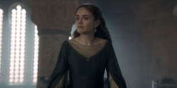 extant_HouseOfTheDragon_2x05_Regent_2583