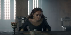extant_HouseOfTheDragon_2x05_Regent_2750