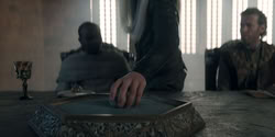 extant_HouseOfTheDragon_2x05_Regent_2757