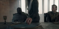 extant_HouseOfTheDragon_2x05_Regent_2758