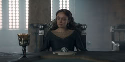 extant_HouseOfTheDragon_2x05_Regent_2796
