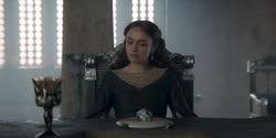 extant_HouseOfTheDragon_2x05_Regent_2804