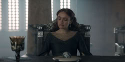 extant_HouseOfTheDragon_2x05_Regent_2816