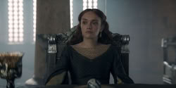 extant_HouseOfTheDragon_2x05_Regent_2832