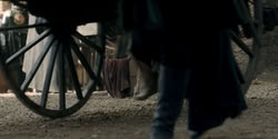 extant_HouseOfTheDragon_2x05_Regent_3055