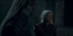 extant_HouseOfTheDragon_2x05_Regent_4027