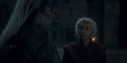 extant_HouseOfTheDragon_2x05_Regent_4058