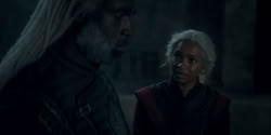 extant_HouseOfTheDragon_2x05_Regent_4165