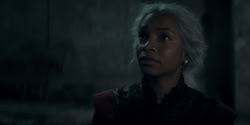 extant_HouseOfTheDragon_2x05_Regent_4190