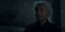 extant_HouseOfTheDragon_2x05_Regent_4205