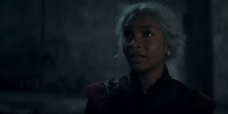 extant_HouseOfTheDragon_2x05_Regent_4206