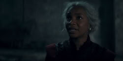 extant_HouseOfTheDragon_2x05_Regent_4207