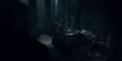 extant_HouseOfTheDragon_2x05_Regent_4571