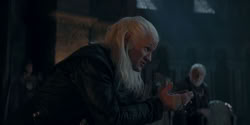 extant_HouseOfTheDragon_2x05_Regent_4701