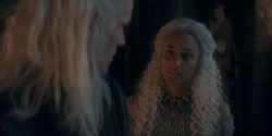 extant_HouseOfTheDragon_2x05_Regent_4752