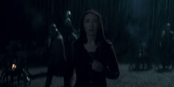extant_HouseOfTheDragon_2x05_Regent_4904