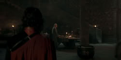 extant_HouseOfTheDragon_2x05_Regent_5231