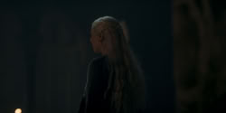 extant_HouseOfTheDragon_2x05_Regent_5359