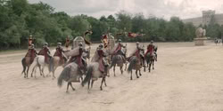 extant_HouseOfTheDragon_2x06_Smallfolk_0024