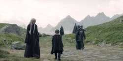 extant_HouseOfTheDragon_2x06_Smallfolk_3172