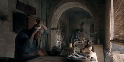 extant_HouseOfTheDragon_2x06_Smallfolk_3477