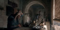 extant_HouseOfTheDragon_2x06_Smallfolk_3478