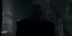 extant_HouseOfTheDragon_2x07_TheRedSowing_1975