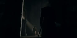 extant_HouseOfTheDragon_2x07_TheRedSowing_1990