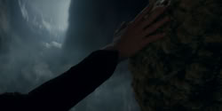 extant_HouseOfTheDragon_2x07_TheRedSowing_4501