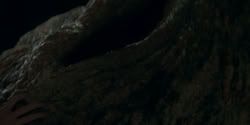 extant_HouseOfTheDragon_2x07_TheRedSowing_4506