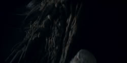 extant_HouseOfTheDragon_2x07_TheRedSowing_4705