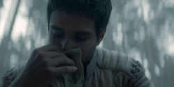 extant_HouseOfTheDragon_2x08_TheQueenWhoEverWas_1956