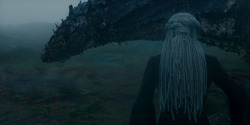 HouseOfTheDragon_3x01-SaltAndSeaFireAndBlood_0102