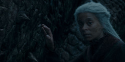 HouseOfTheDragon_3x01-SaltAndSeaFireAndBlood_0111