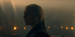 HouseOfTheDragon_3x01-SaltAndSeaFireAndBlood_0685