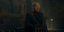 HouseOfTheDragon_3x01-SaltAndSeaFireAndBlood_0823
