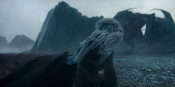 HouseOfTheDragon_3x01-SaltAndSeaFireAndBlood_1939
