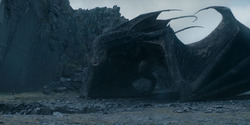 HouseOfTheDragon_3x01-SaltAndSeaFireAndBlood_1956
