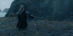 HouseOfTheDragon_3x01-SaltAndSeaFireAndBlood_1960