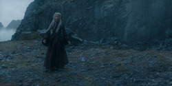 HouseOfTheDragon_3x01-SaltAndSeaFireAndBlood_1961