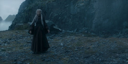 HouseOfTheDragon_3x01-SaltAndSeaFireAndBlood_1962