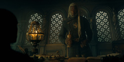 HouseOfTheDragon_3x01-SaltAndSeaFireAndBlood_2196