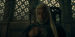 HouseOfTheDragon_3x01-SaltAndSeaFireAndBlood_2426