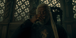 HouseOfTheDragon_3x01-SaltAndSeaFireAndBlood_2427