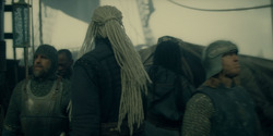 HouseOfTheDragon_3x01-SaltAndSeaFireAndBlood_2453