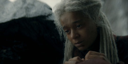 HouseOfTheDragon_3x01-SaltAndSeaFireAndBlood_2675