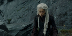 HouseOfTheDragon_3x01-SaltAndSeaFireAndBlood_2704