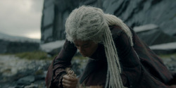 HouseOfTheDragon_3x01-SaltAndSeaFireAndBlood_2755